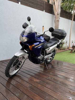 הונדה טרנסאלפ 650 (2004)