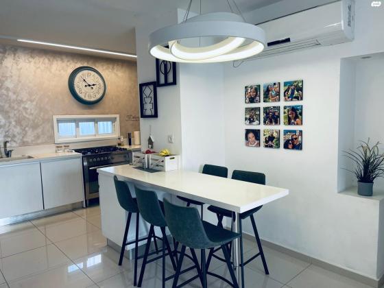 אחדות העבודה 11 (בורוכוב)