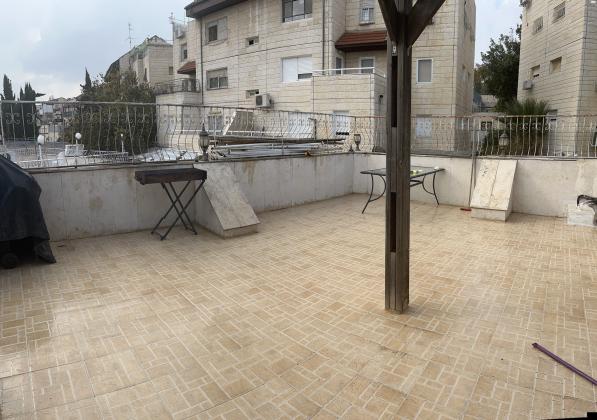 דוד ניב 5 (פסגת זאב מערב)