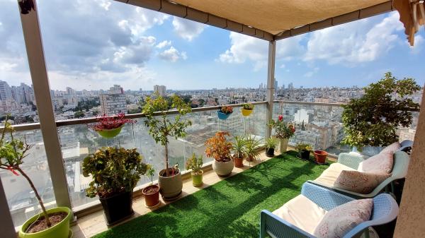 שדרות קוגל 25 (אגרובנק)