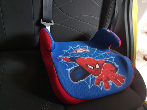 2 בוסטרים לרכב במצב מעולה,