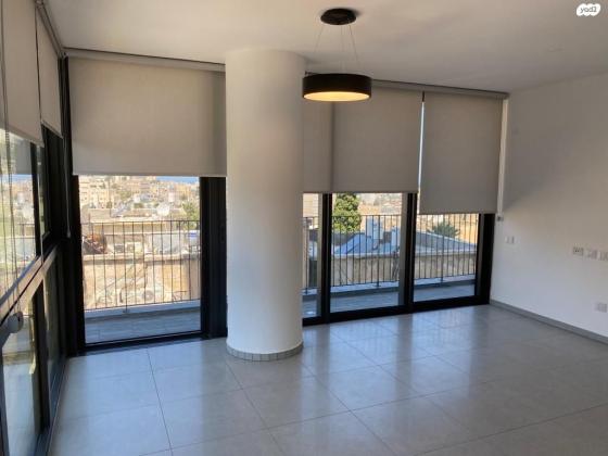 אחד העם 6 (הדר הכרמל)