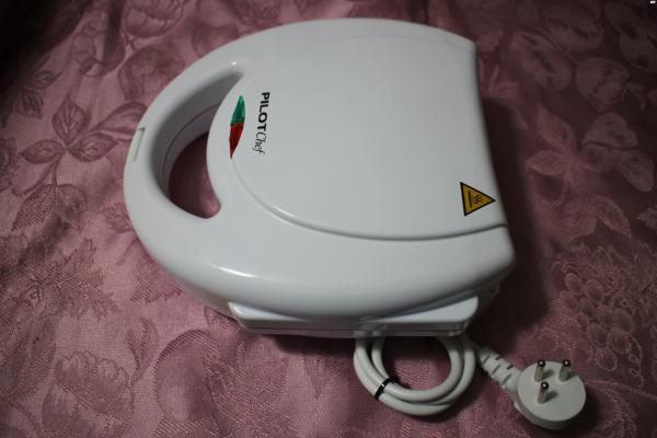 טוסטר אובן PILOT (750W) במצב