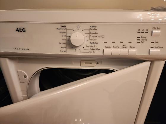 מייבש כביסה בן שנה וחצי עם קבלות