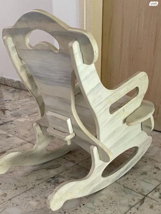 כסא נדנדה מעץ לילדים, קל