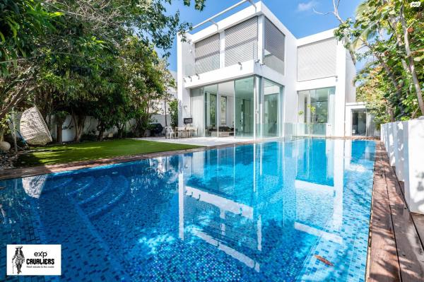 שלמה המלך (הרצליה פיתוח)