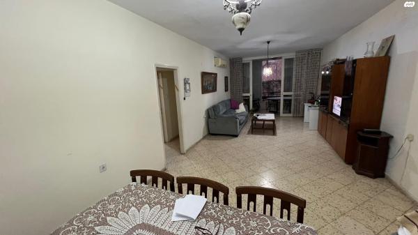 זאב יעבץ 13 (החלוץ;העבודה)