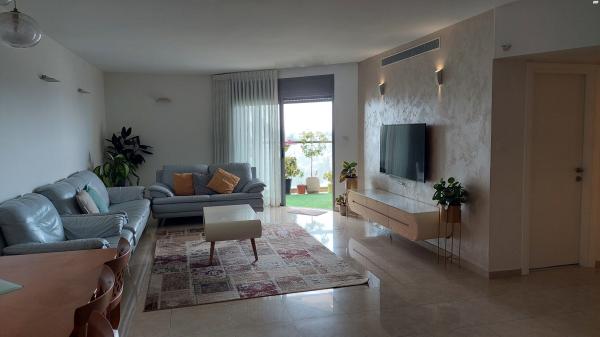 שדרות קוגל 25 (אגרובנק)