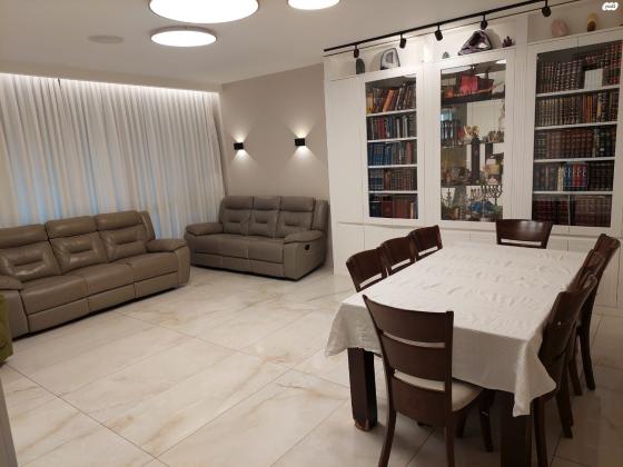 משה זילברג 28 (רמת שרת)