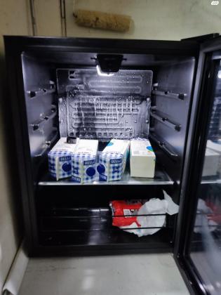 מיני מקרר כמעט ללא שימוש