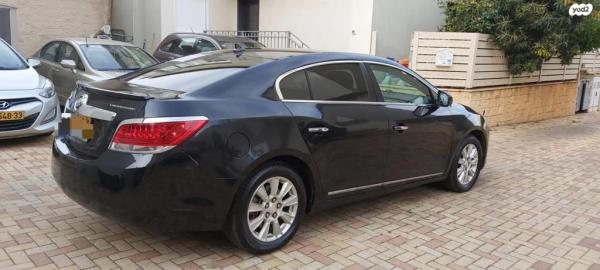 ביואיק לה קרוס (2012)