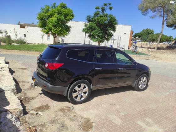 שברולט טראוורס (2011)