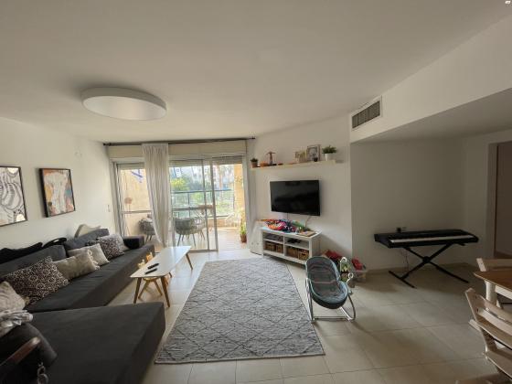 אביגדור סטימצקי 6 (רמת אביב החדשה)