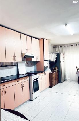 אלכסנדר ינאי 8 (שכונה ד)