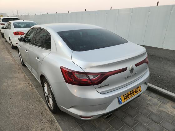 רנו מגאן גראנד קופה (2017)