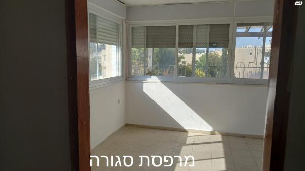 אברהם ארסט 1 (פת)