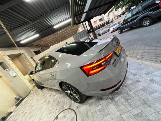 סקודה סופרב (2019 ואילך) (2022)