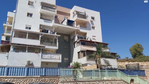 מצפה האגם 15