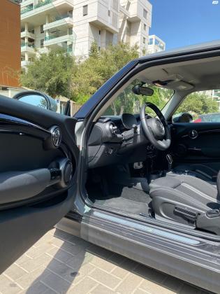 מיני קופר (2022)