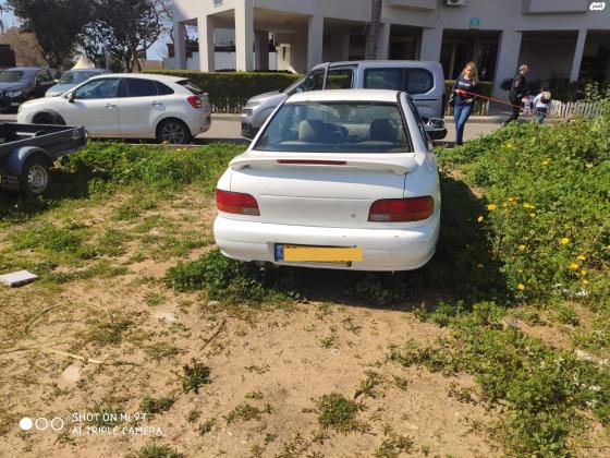 סובארו אימפרזה גרנד לאונה (2000)