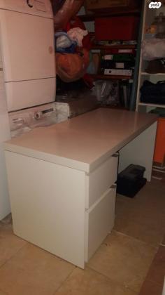 שולחן מחשב מעוצב ונוח של איקאה