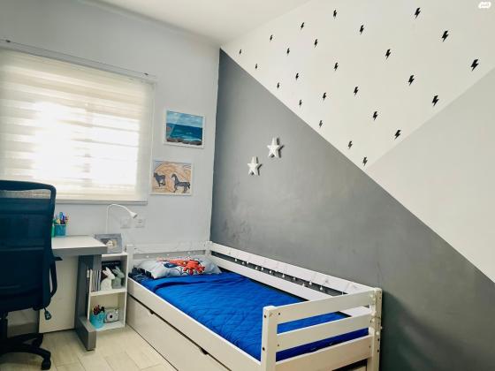 אחדות העבודה 11 (בורוכוב)