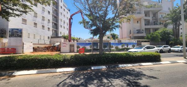 יטקובסקי אחים 19 (כפר גנים ב)