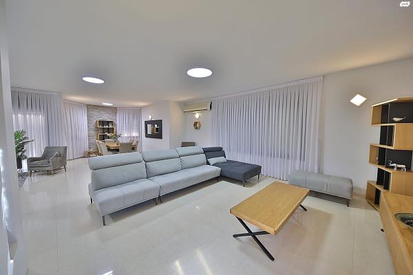 שושנים 3 (צור שלום)