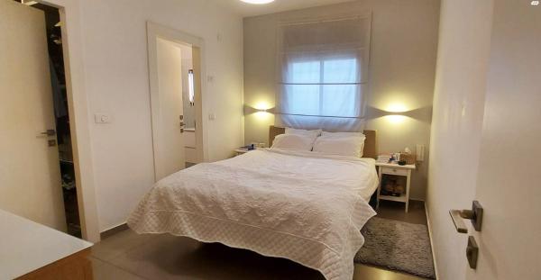 אסירי ציון 27 (נווה גן)