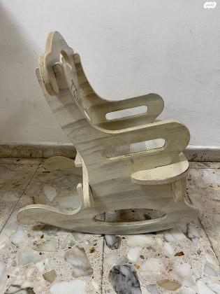 כסא נדנדה מעץ לילדים, קל