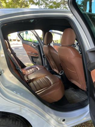 אלפא רומיאו ג'ולייטה (2014)