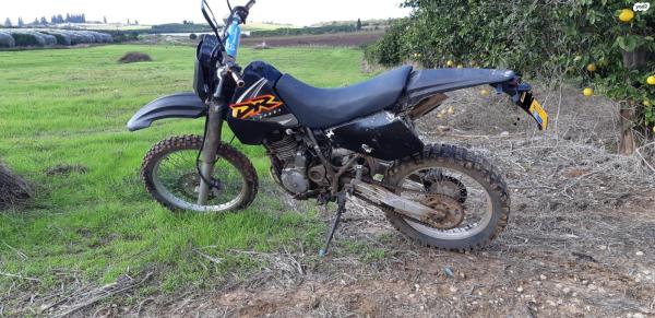 סוזוקי DR350 (1999)