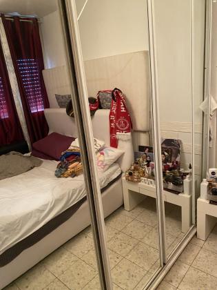 בושם 93 (לבנה)