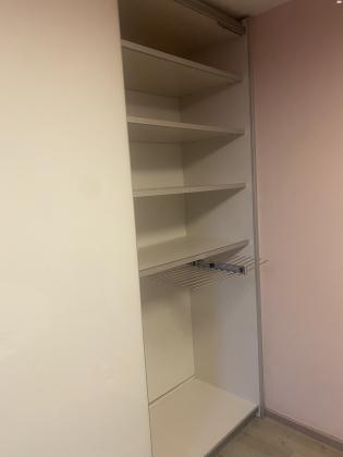 ארון יפיפה של הרדור, 3 דלתות הזזה מרחפות