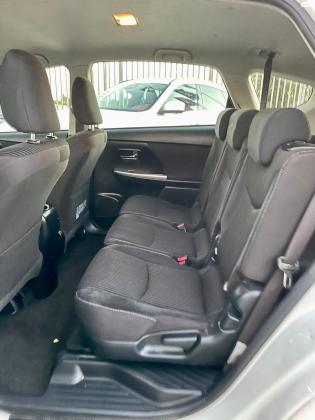 טויוטה פריוס פלוס הייבריד (2019)