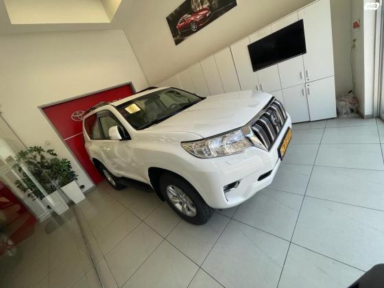 טויוטה לנד קרוזר קצר (2022)