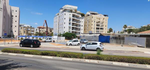 יטקובסקי אחים 19 (כפר גנים ב)