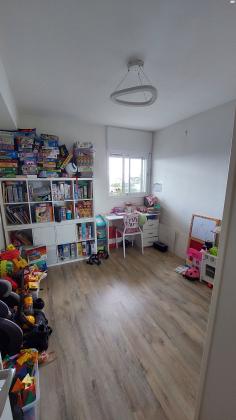 שדרות קוגל 25 (אגרובנק)