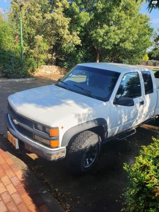 שברולט נוואדה (1999)