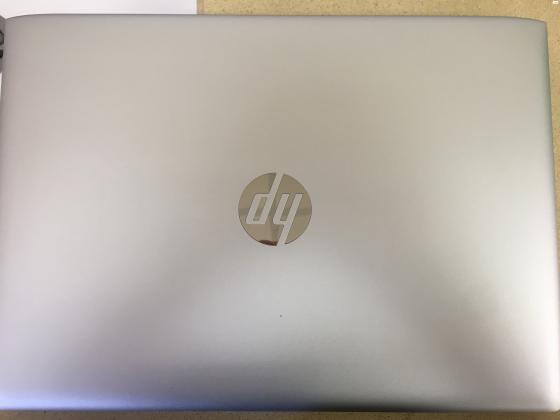 למכירה מחשב נייד כחדש מגיע