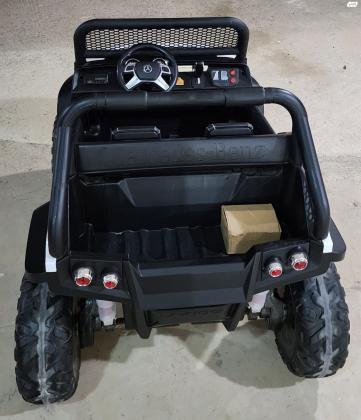 רכב חשמלי לילדים ג'יפ מרצדס 24 V