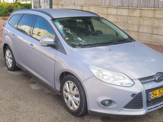 פורד פוקוס (2012)