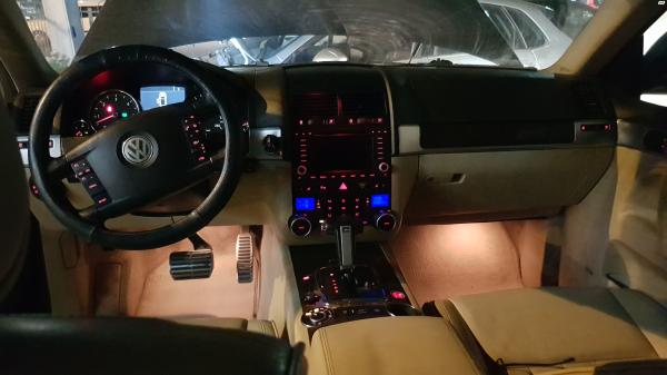 פולקסווגן טוארג (2008)