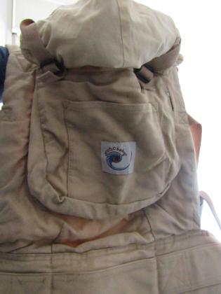 מנשא ארגו קלאסי צבע חאקי