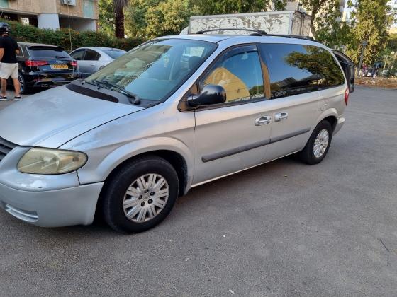 קרייזלר טאון קאנטרי (2007)