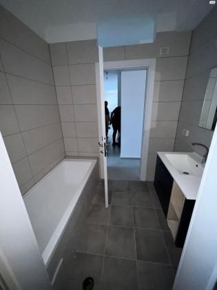 הנחשול 2 (נווה ים)