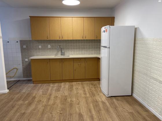 כיבוש העבודה 27 (נווה עובד)