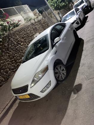 פורד מונדאו (2011)