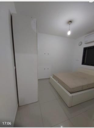 שלום עותמי 24 (מרמורק)