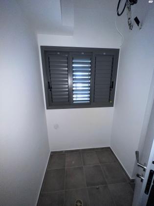 הנחשול 2 (נווה ים)